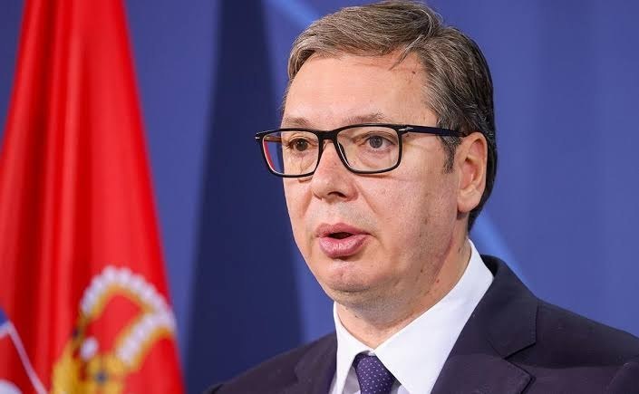 Президент Сербии Вучич объявил об отставке и досрочных выборах
